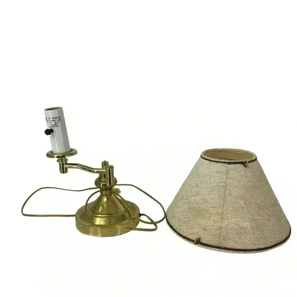 VINTAGE UNDERWRITERS LABORATORIES BRASS SWING ARM PORTABLE DESK LAMP FAUX CANDLE - Picture 6 of 14